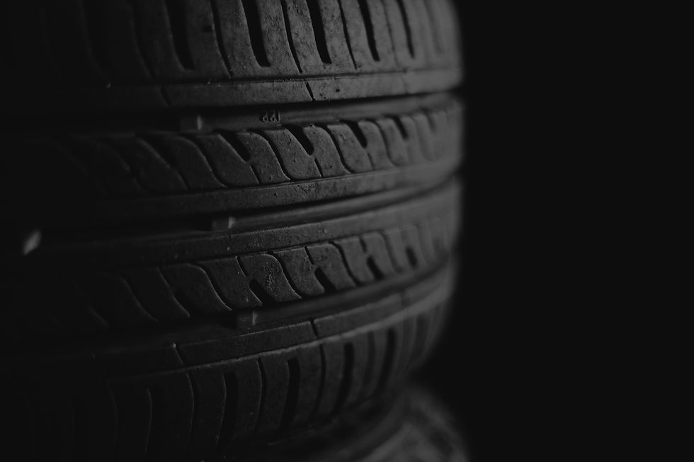 benjamin-brunner-Ebd514pvJA0-unsplash_edited.jpg